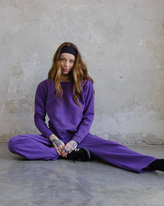 Hanes purple sweatsuit