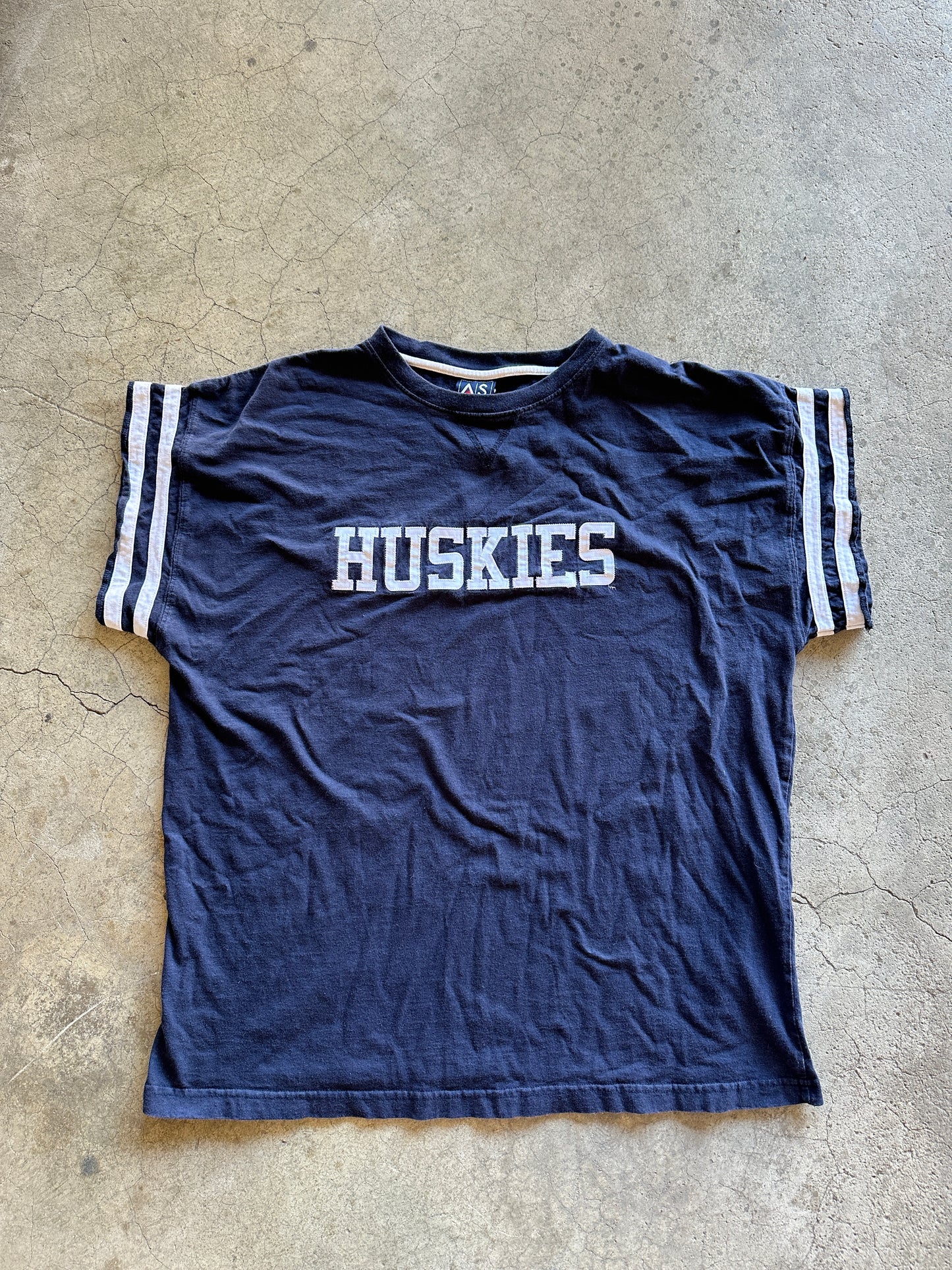 UConn Huskies Tee